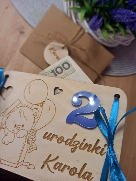 Kartka Drewniana ROCZEK urodzinki Bon Prezent  podarunkowy na pieniądze karta podarunkowa VOUCHER życzenia drewniane dla dziecka (7)
