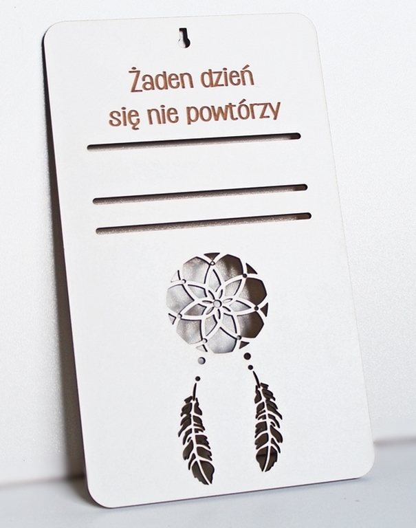 PODKŁADKA pod kalendarz zdzierak na ścianę OKŁADKA prezent dekoracja drewniana z grawerem (2)
